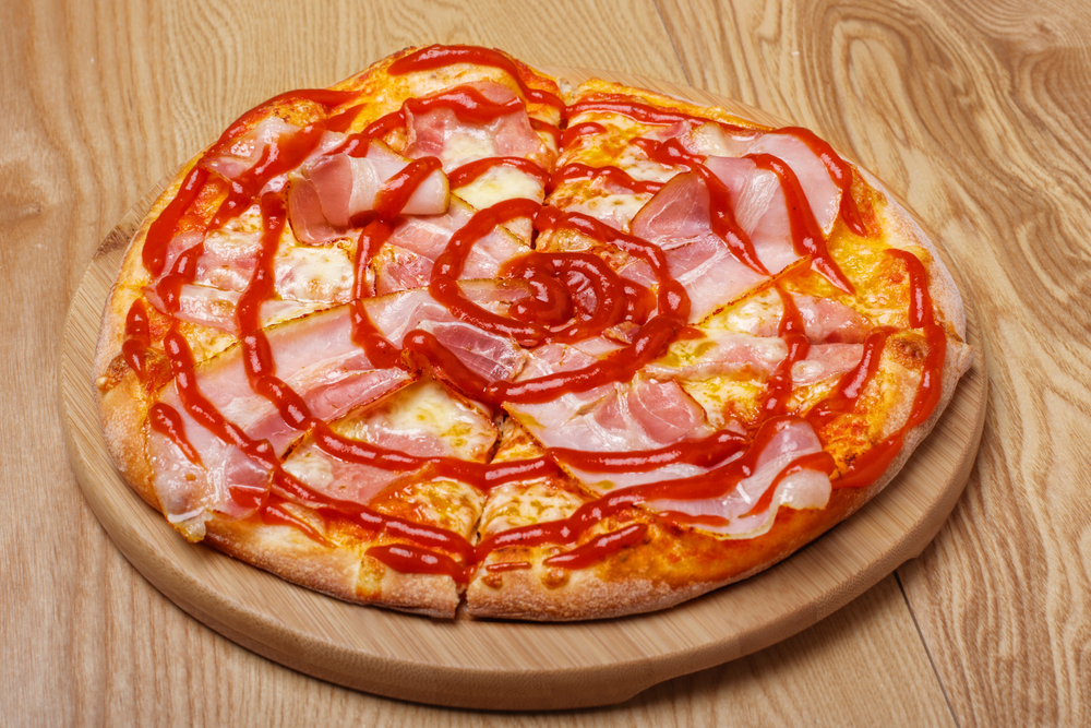 Pizza with ketchup
