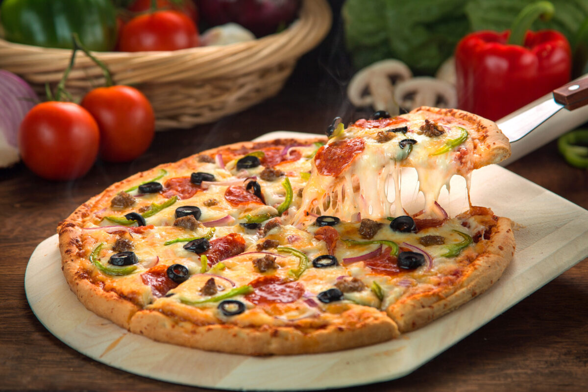 How Many Calories in a Slice of Pizza? - Pizzaware