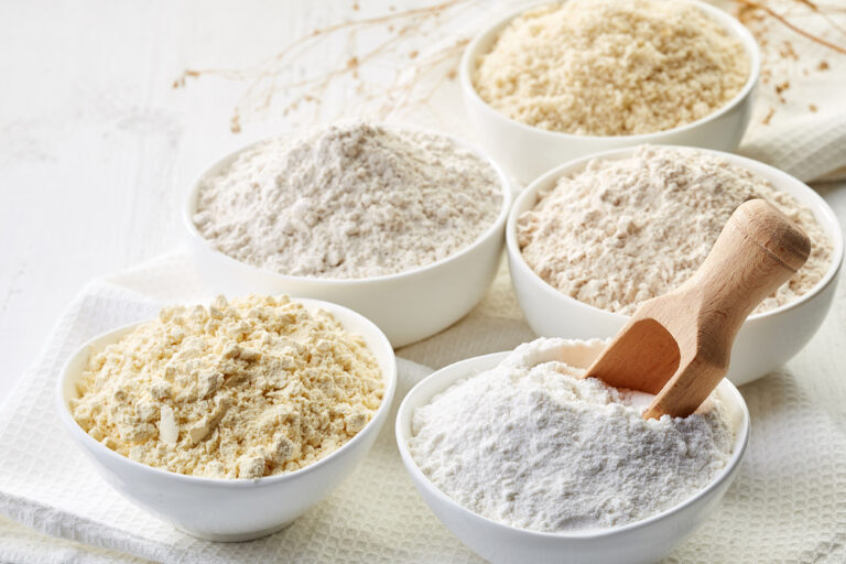 Pizza Flour vs Bread Flour What's the Difference? Pizzaware