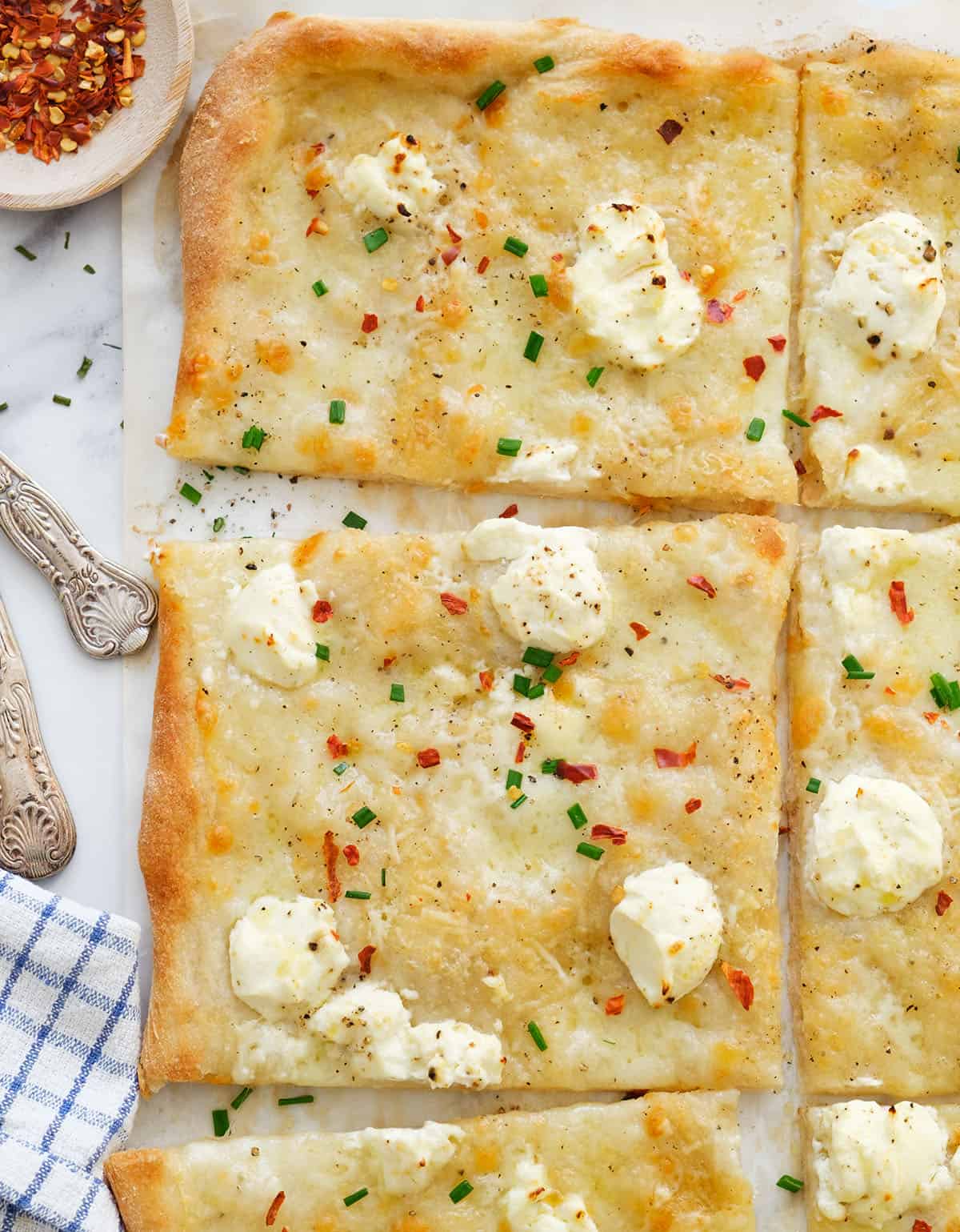 17 Best Cheese Pizza Recipes To Make Pizzaware 17-best-cheese-pizza-recipes-to-make-pizzaware